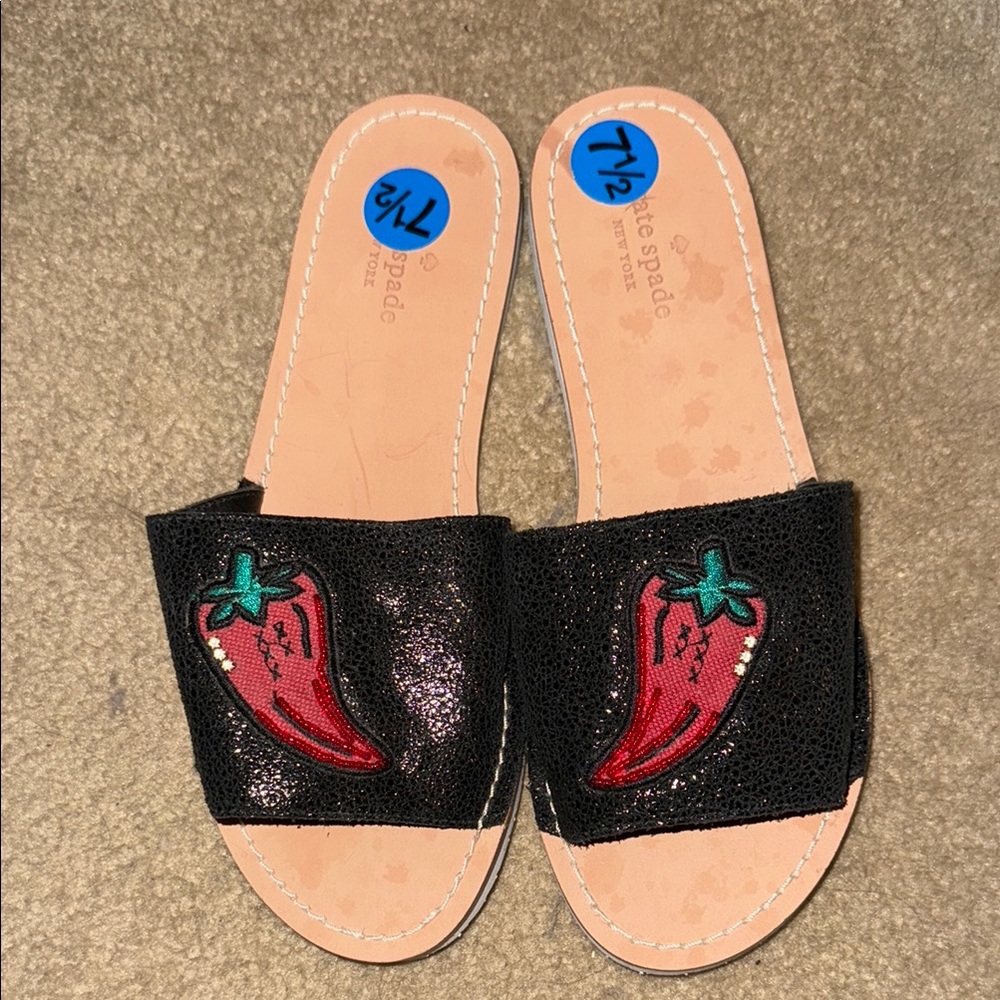 NEVER WORN Kate Spade Black Slide Sandals with Red Chili Pepper Design